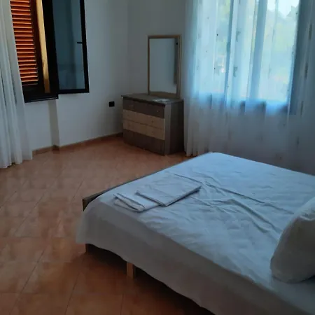 Apartment Metjus House