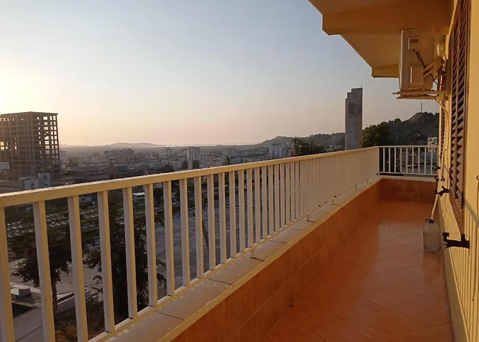 Metjus House Daire Avlonya